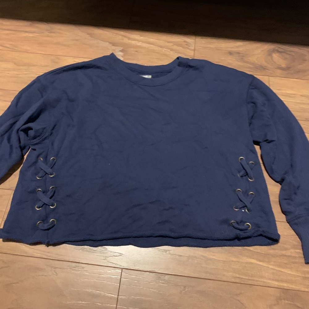 Aerie cropped sweater with side cross details
